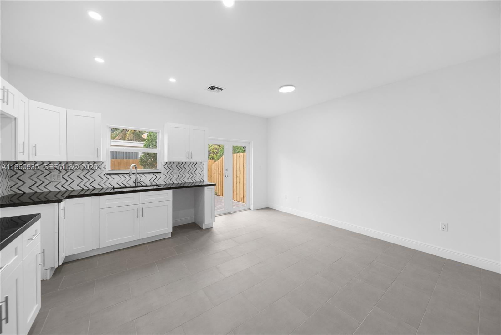 BUENA VISTA GARDENS - Residential