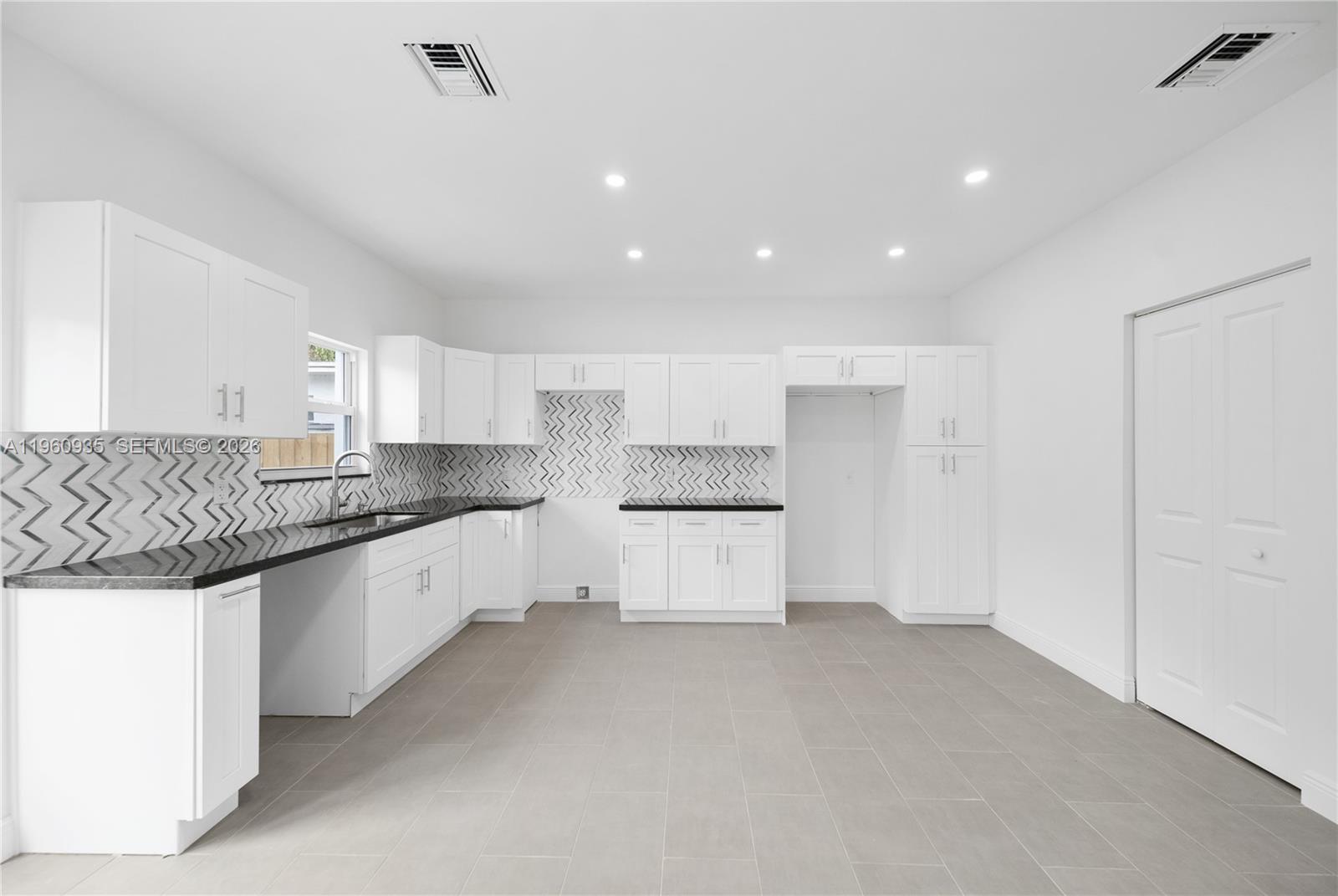 BUENA VISTA GARDENS - Residential