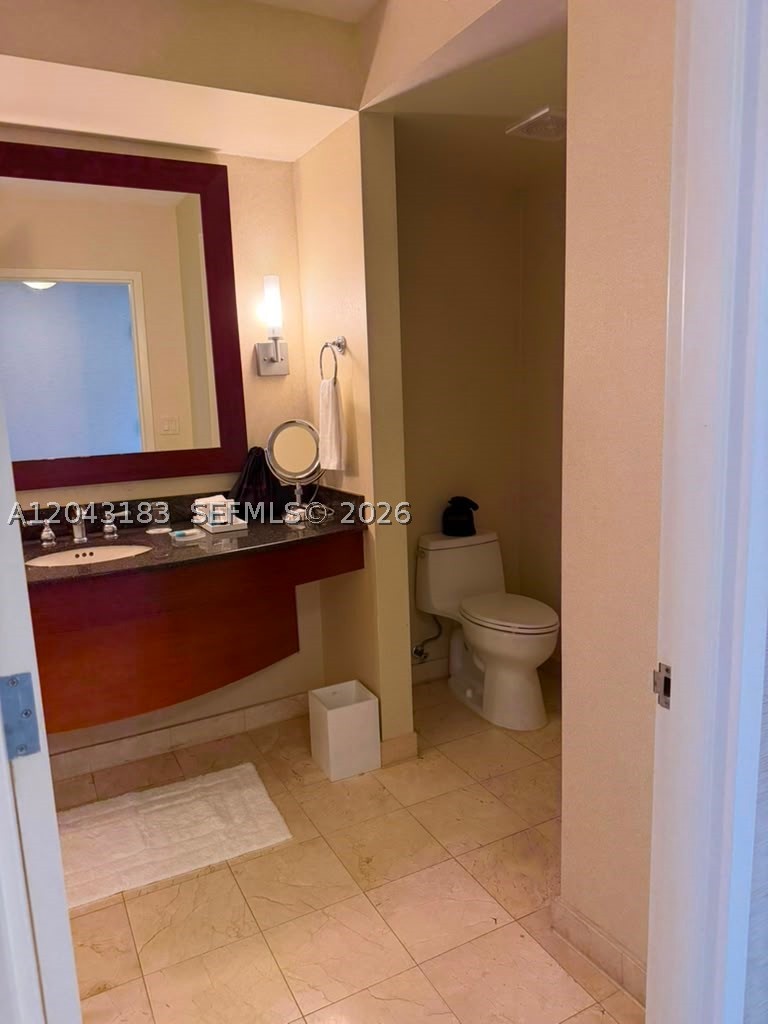 TRUMP INTERNATIONAL SONES - Residential
