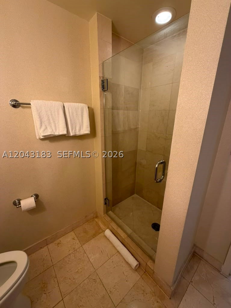TRUMP INTERNATIONAL SONES - Residential