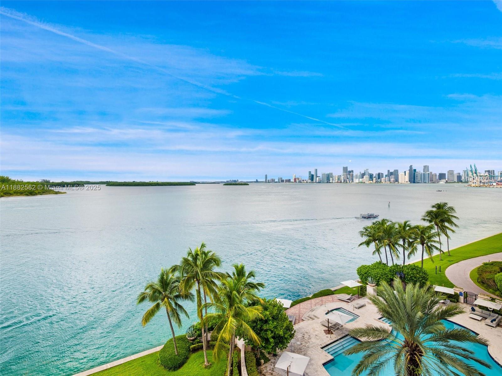 5000 BAYVIEW AT FISHER IS - Residential