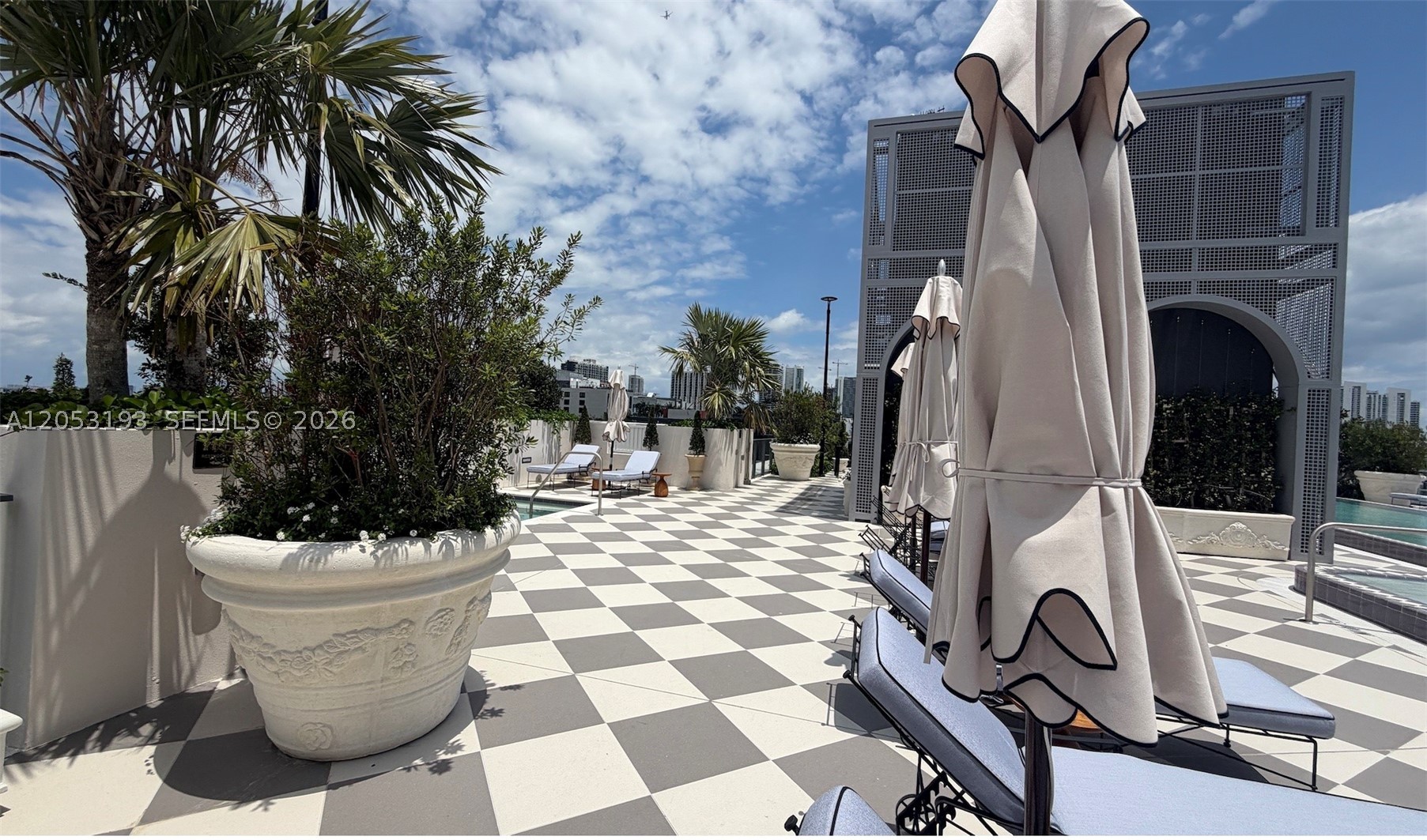 Nomad Residences Wynwood - Residential