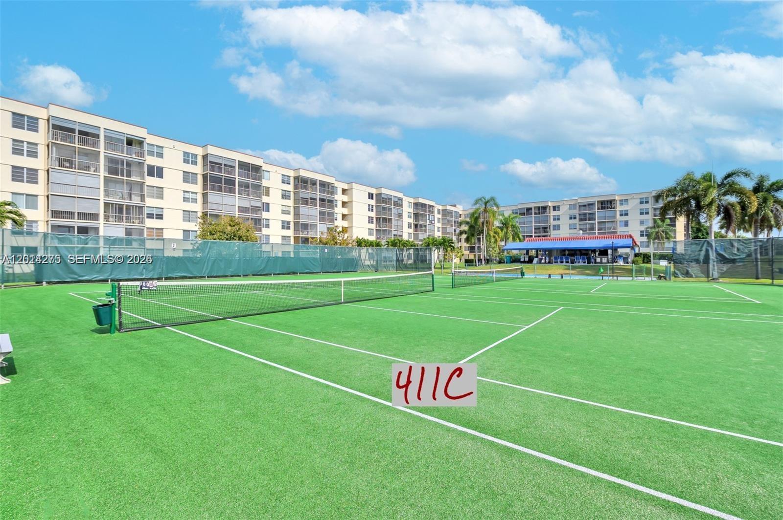 Hollybrook Golf and Tennis - Residential