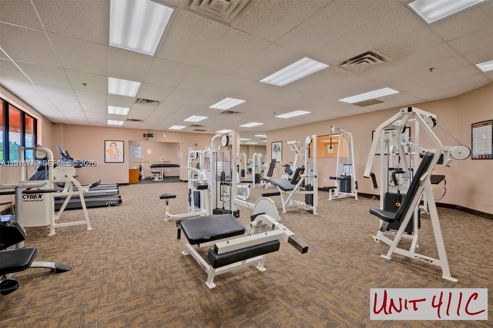 Hollybrook Golf and Tennis - Residential