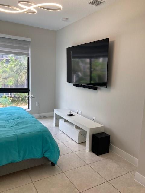 URBANA DOWNTOWN DORAL - Residential Lease
