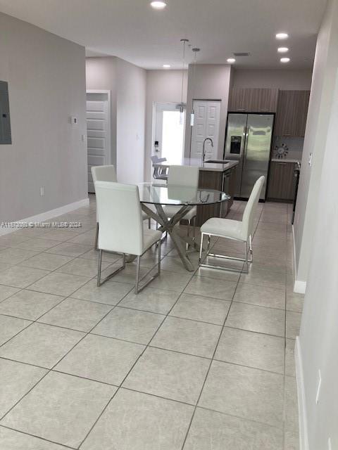 URBANA DOWNTOWN DORAL - Residential Lease