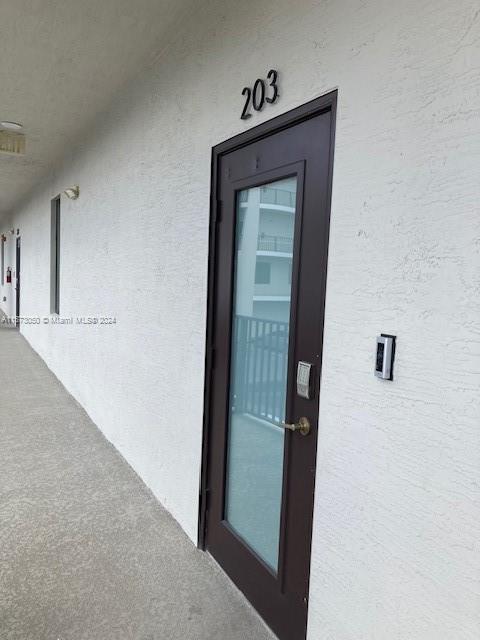 URBANA DOWNTOWN DORAL - Residential Lease