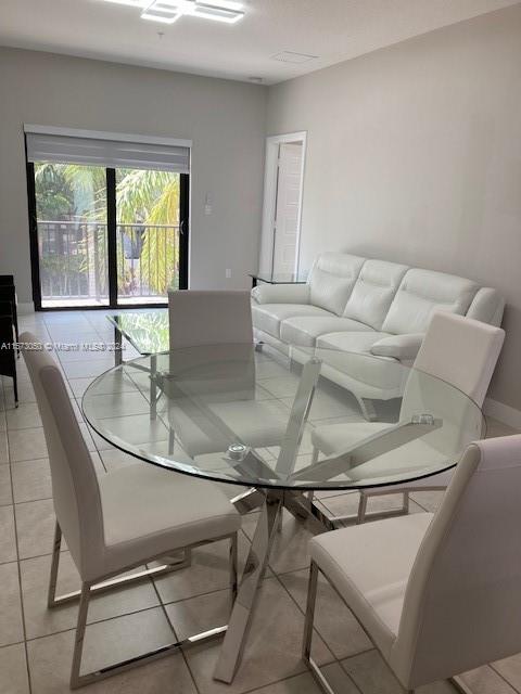 URBANA DOWNTOWN DORAL - Residential Lease