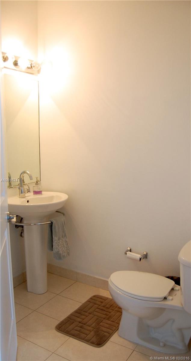 Platinum Condo - Residential Lease
