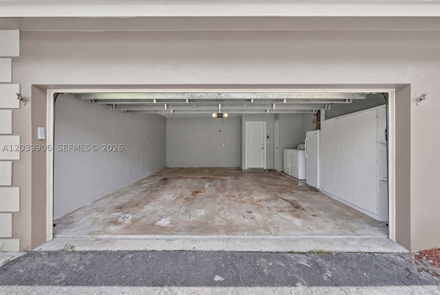 HILLSBORO PINES SEC - Residential
