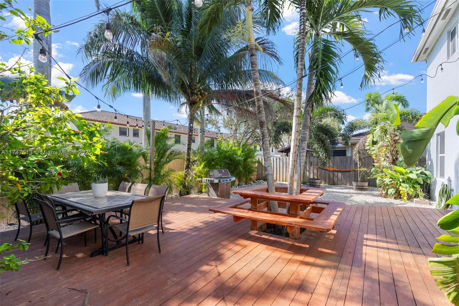ANTIGUA AT OASIS - Residential