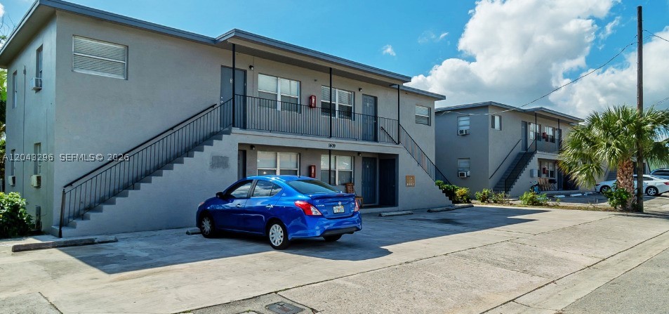 ACREHOME PARK SECOND ADD - Residential Lease