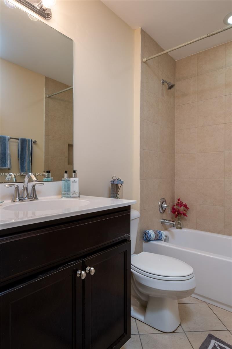 CASCADA ISLES AT MONTERRA - Residential Lease
