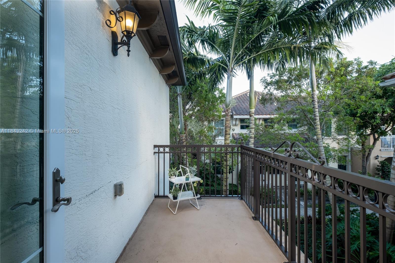 CASCADA ISLES AT MONTERRA - Residential Lease