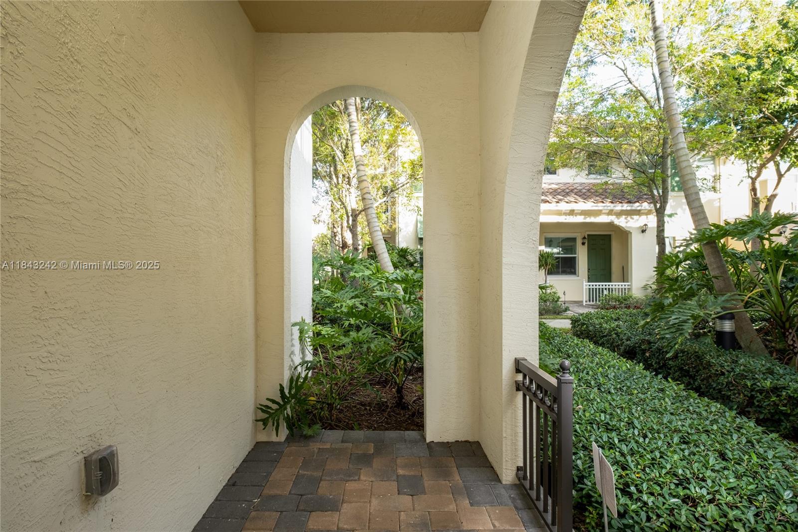 CASCADA ISLES AT MONTERRA - Residential Lease