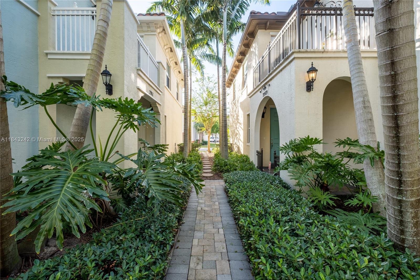 CASCADA ISLES AT MONTERRA - Residential Lease