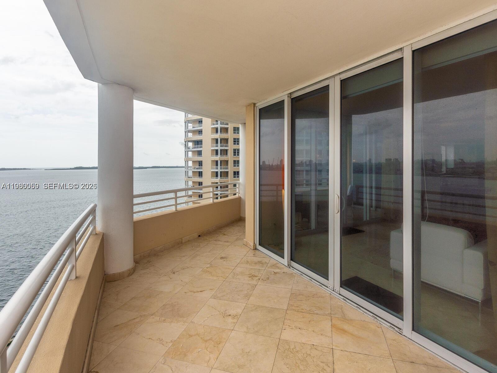 THREE TEQUESTA POINT COND - Residential