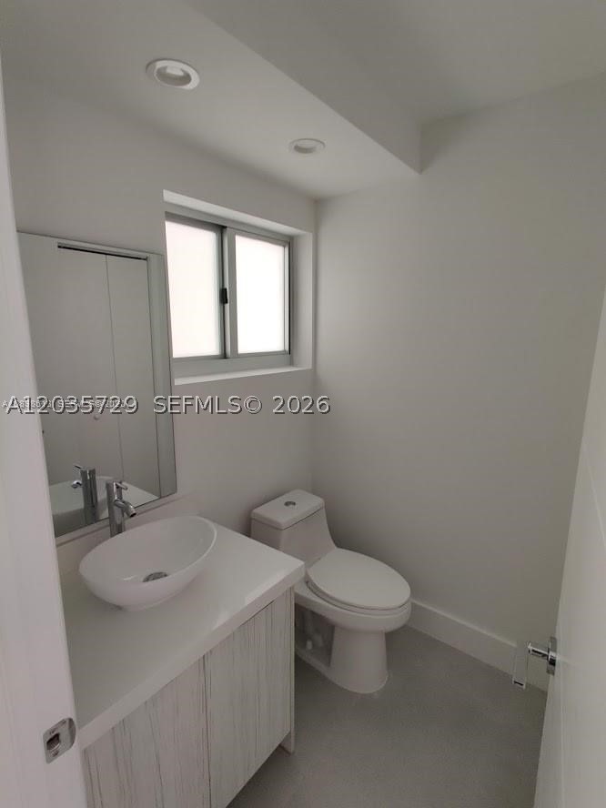 ENCLAVE SHORES CONDO - Residential Lease