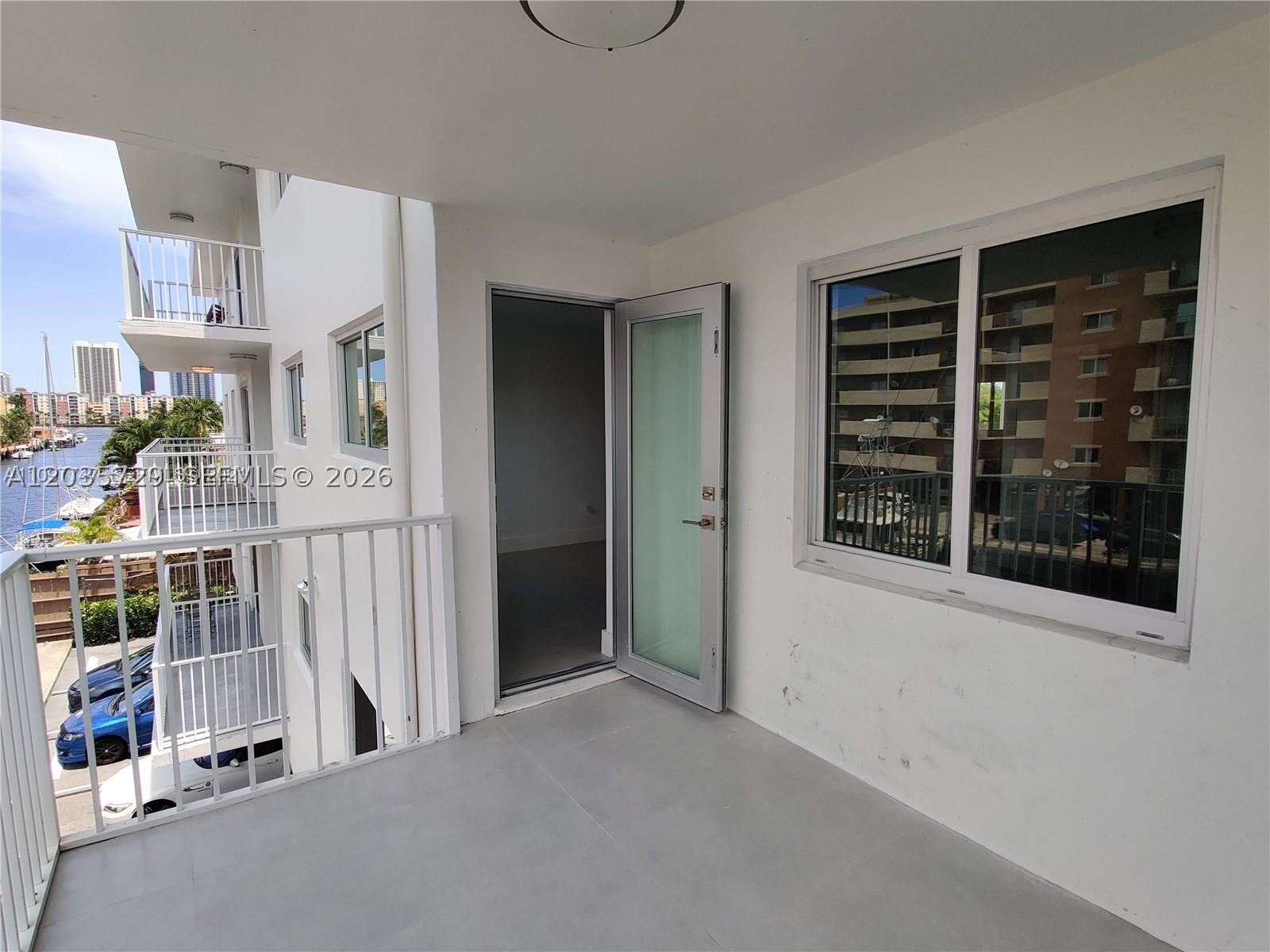 ENCLAVE SHORES CONDO - Residential Lease