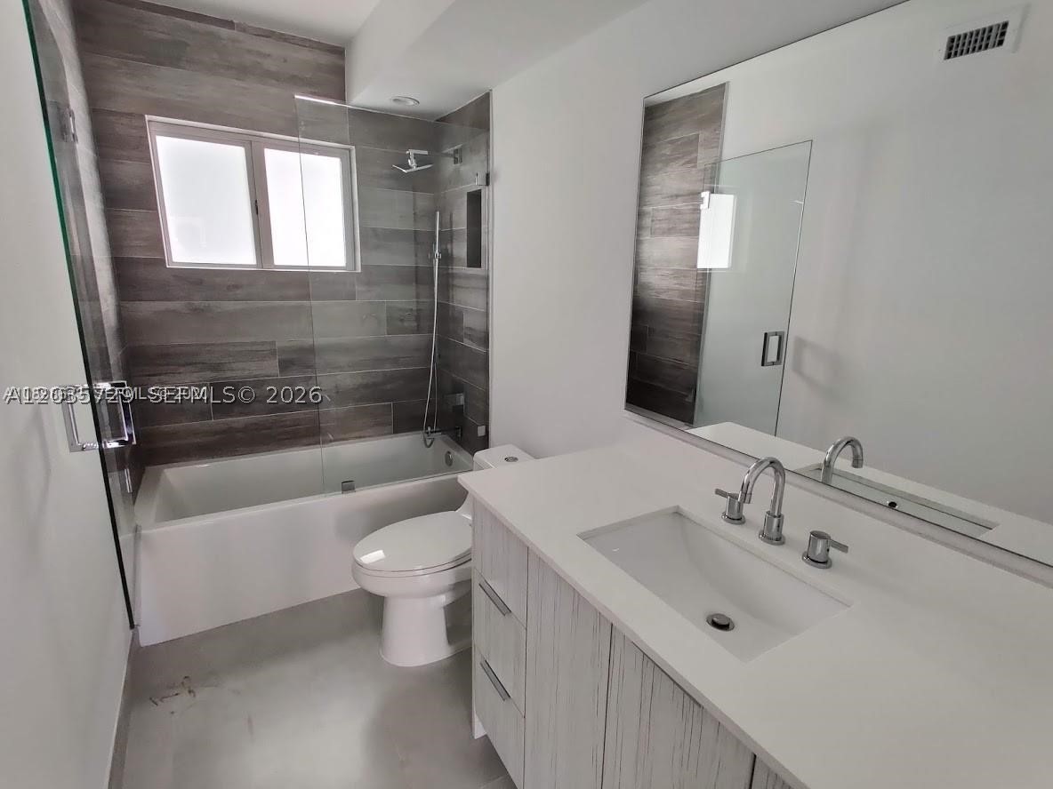 ENCLAVE SHORES CONDO - Residential Lease