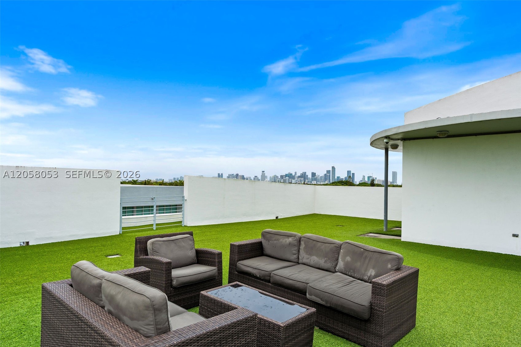 SOUTH TWO SEVEN LOFTS CON - Residential
