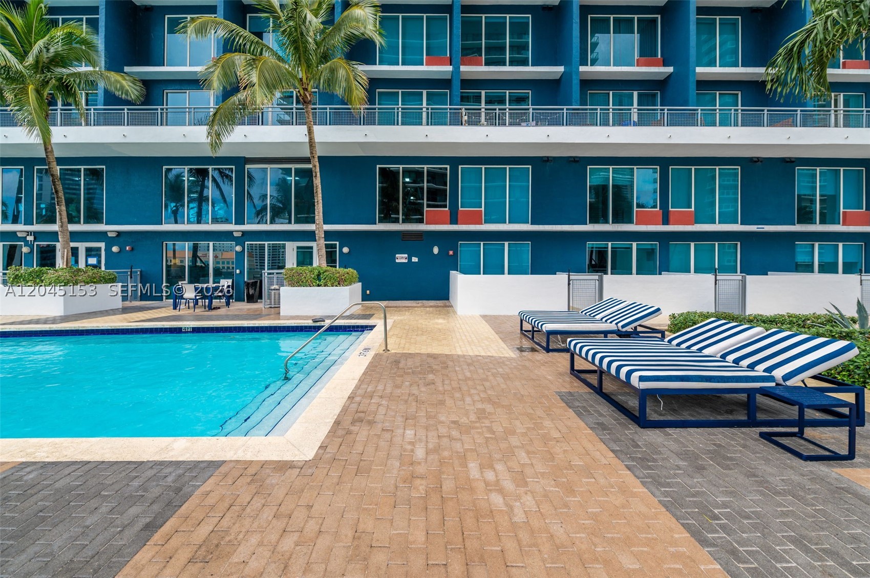INFINITY AT BRICKELL COND - Residential