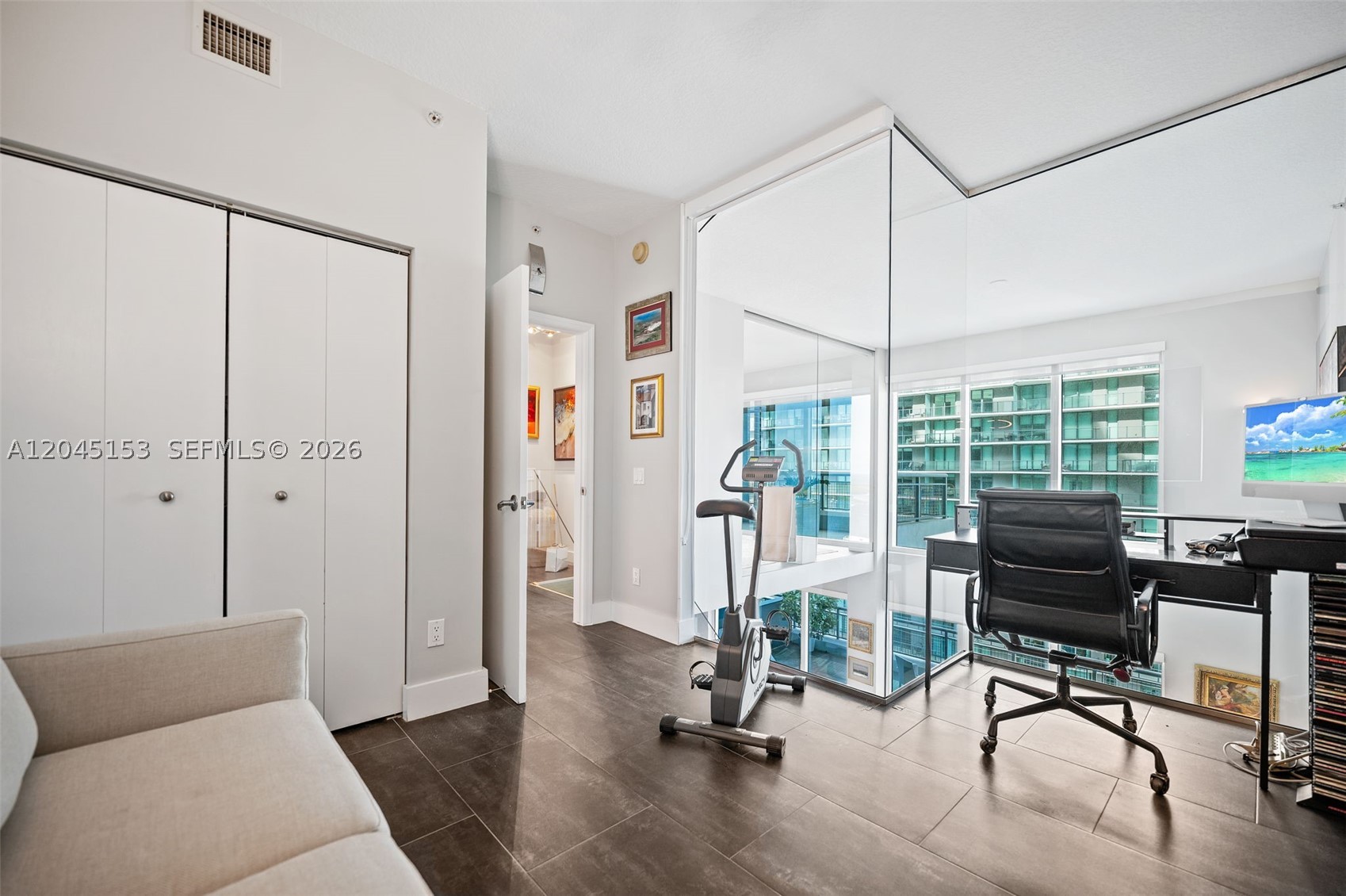 INFINITY AT BRICKELL COND - Residential