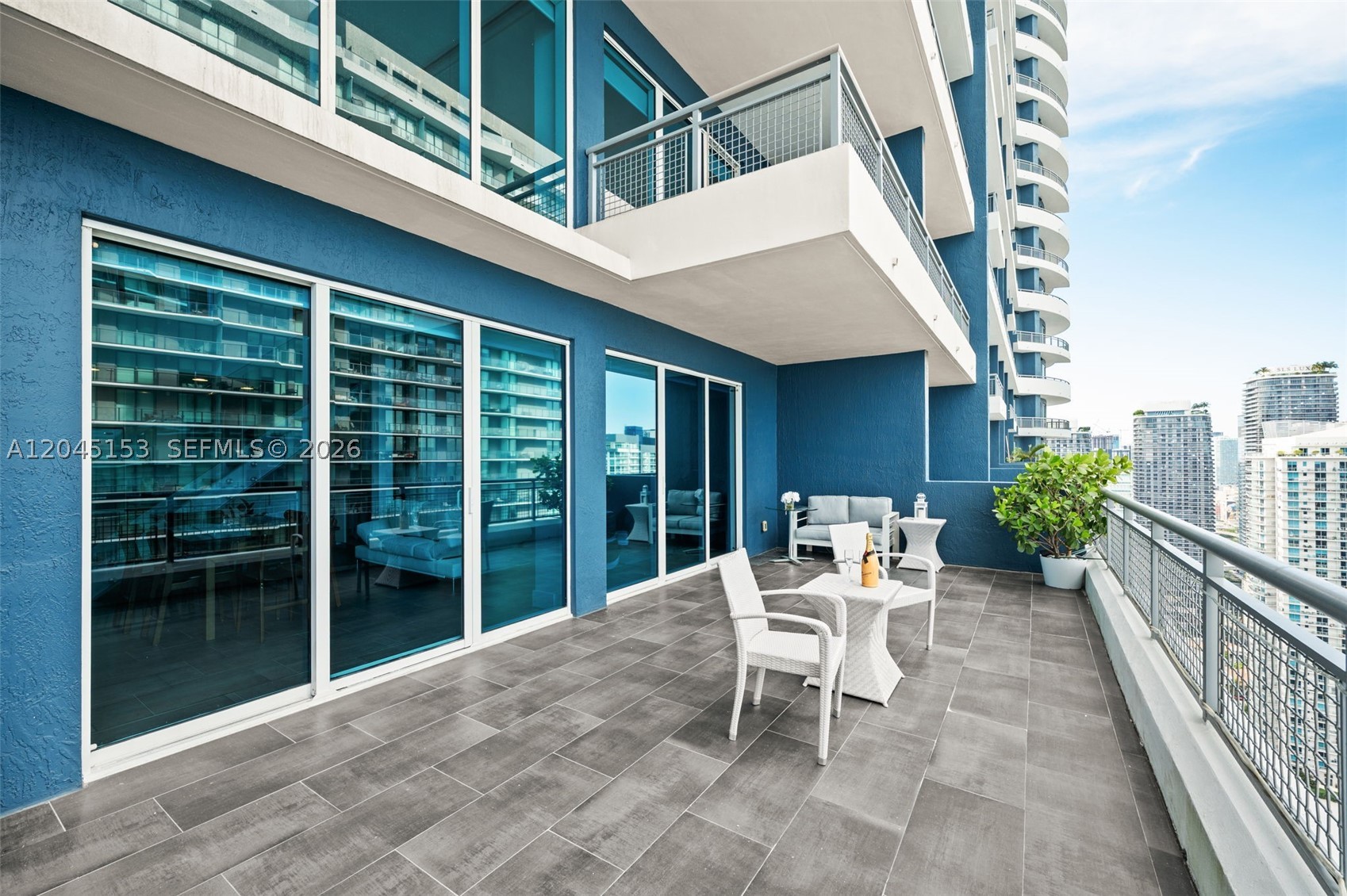 INFINITY AT BRICKELL COND - Residential
