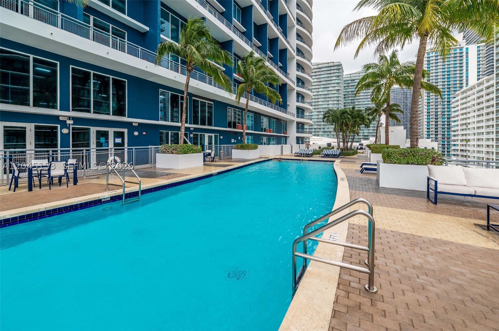 INFINITY AT BRICKELL COND - Residential