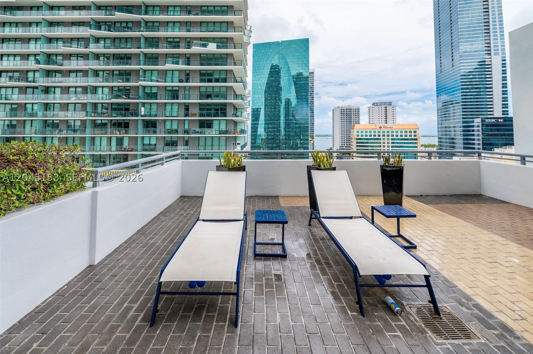 INFINITY AT BRICKELL COND - Residential