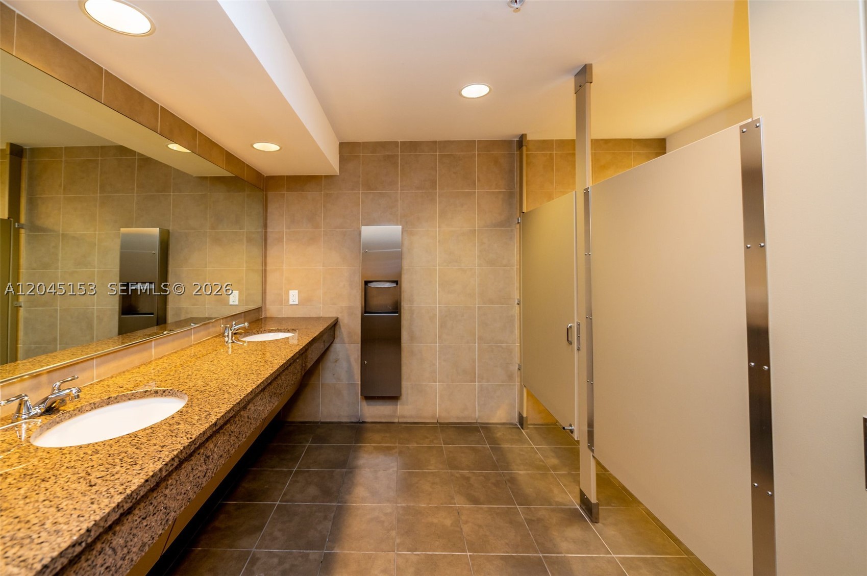 INFINITY AT BRICKELL COND - Residential