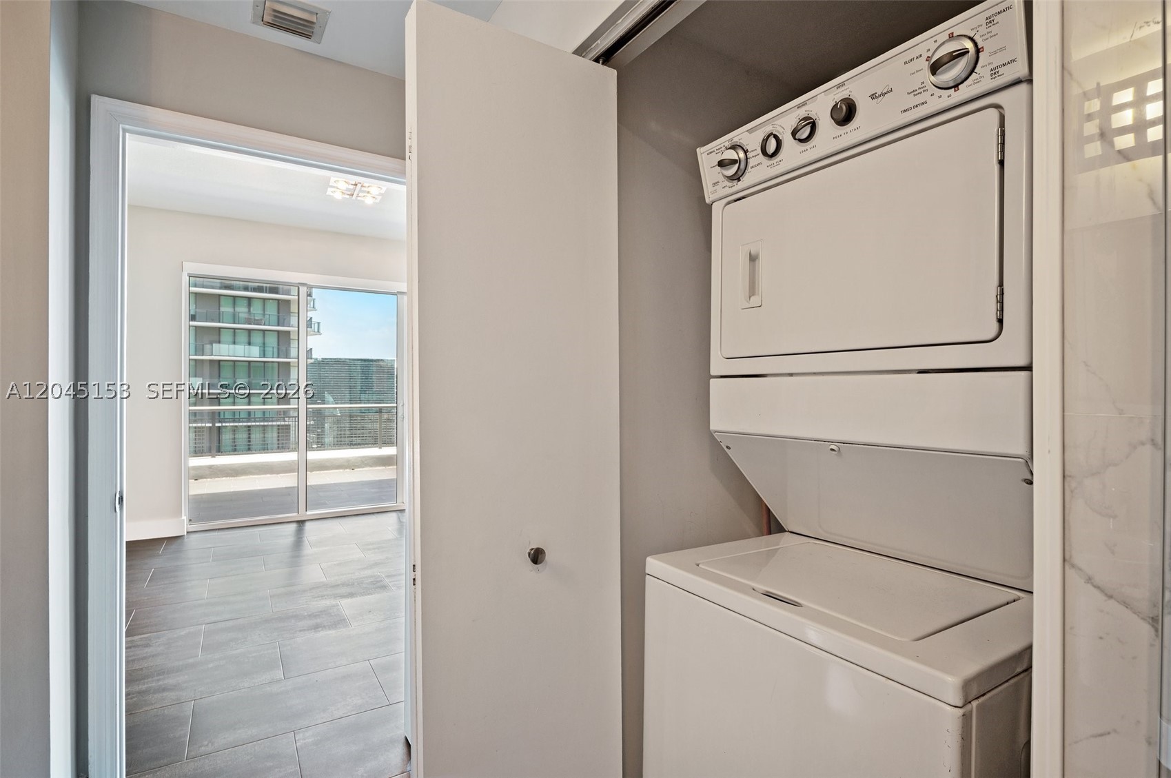 INFINITY AT BRICKELL COND - Residential