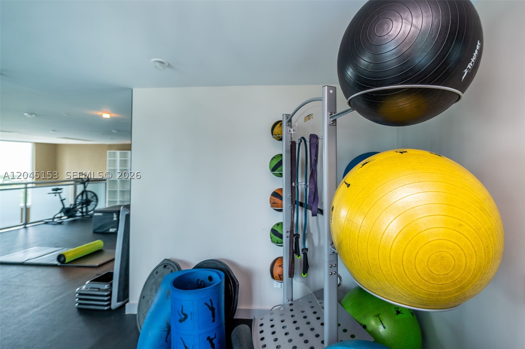 INFINITY AT BRICKELL COND - Residential