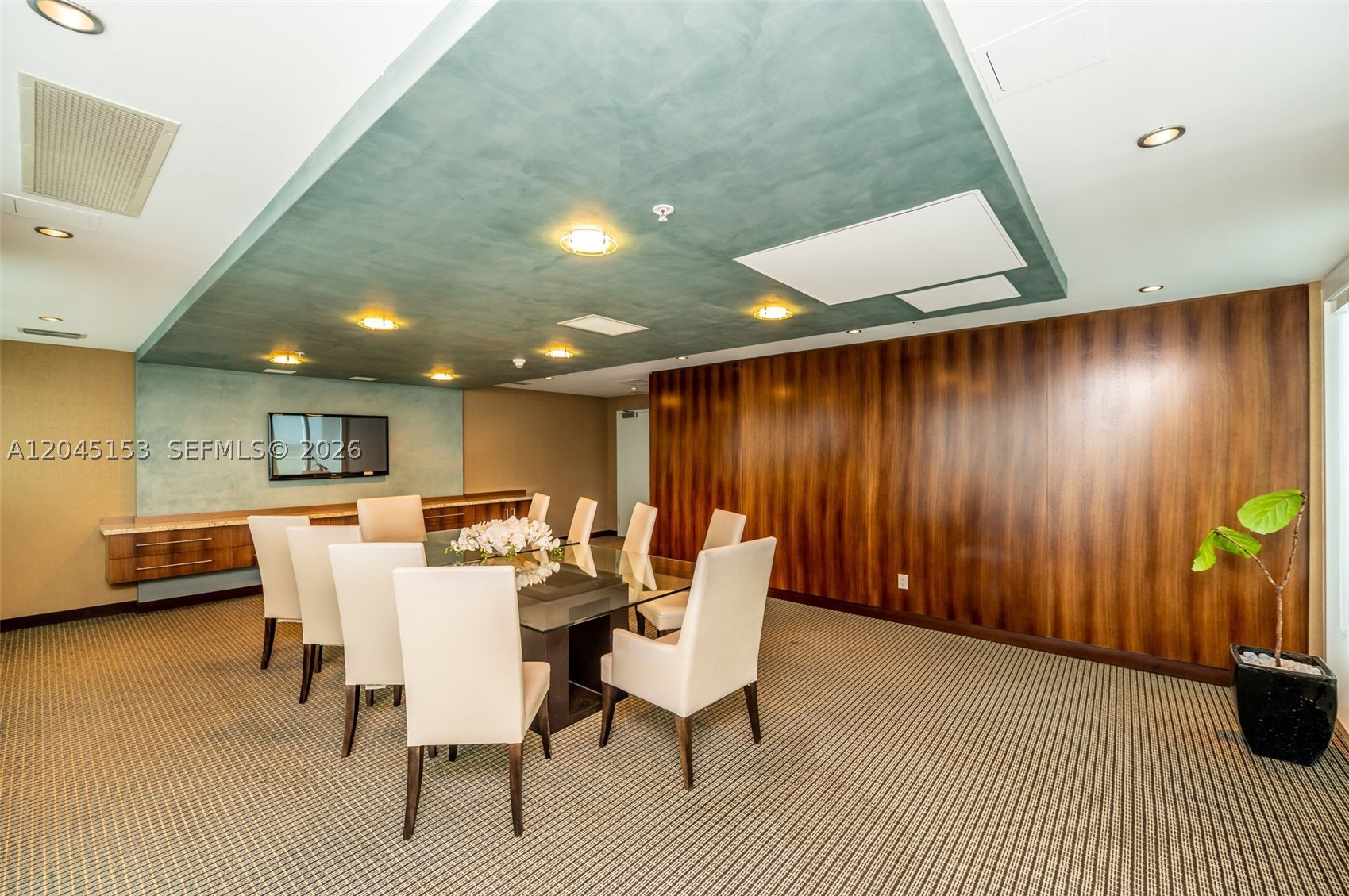 INFINITY AT BRICKELL COND - Residential