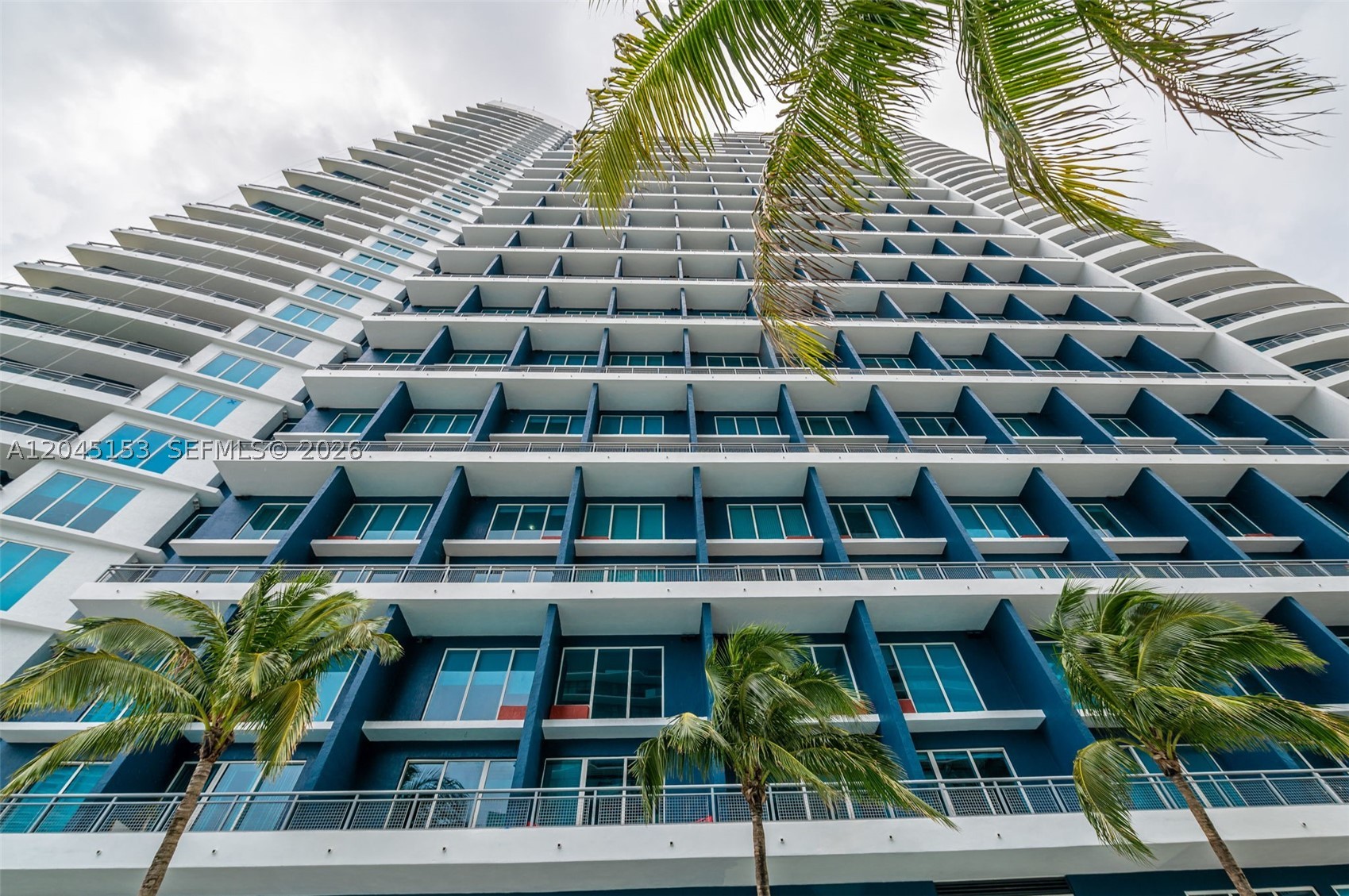 INFINITY AT BRICKELL COND - Residential
