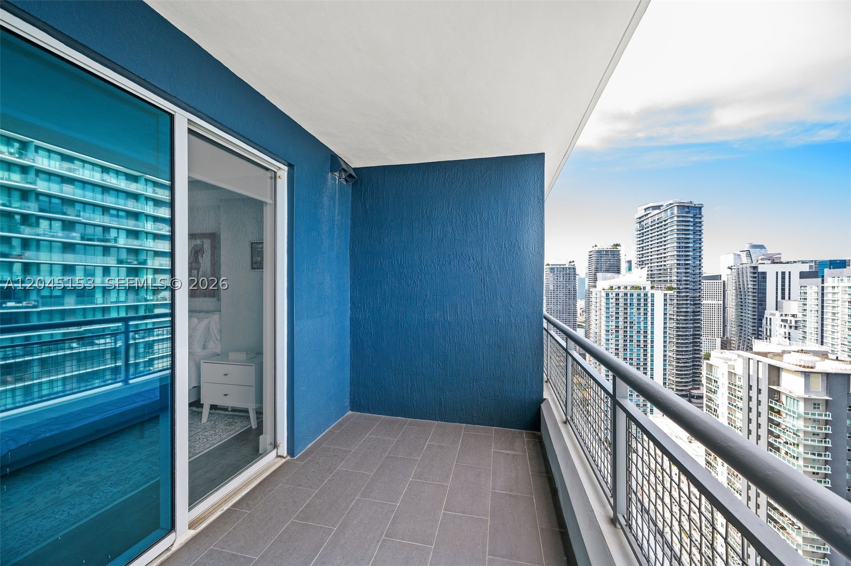 INFINITY AT BRICKELL COND - Residential