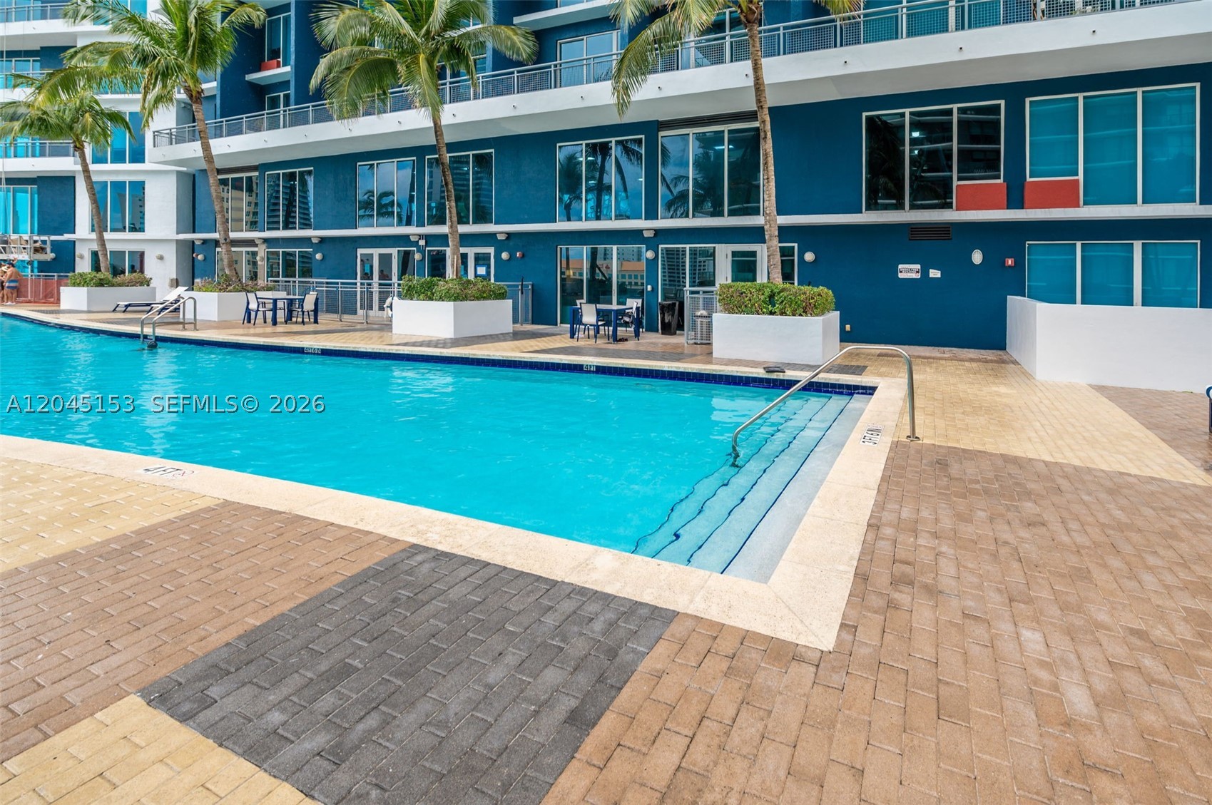 INFINITY AT BRICKELL COND - Residential