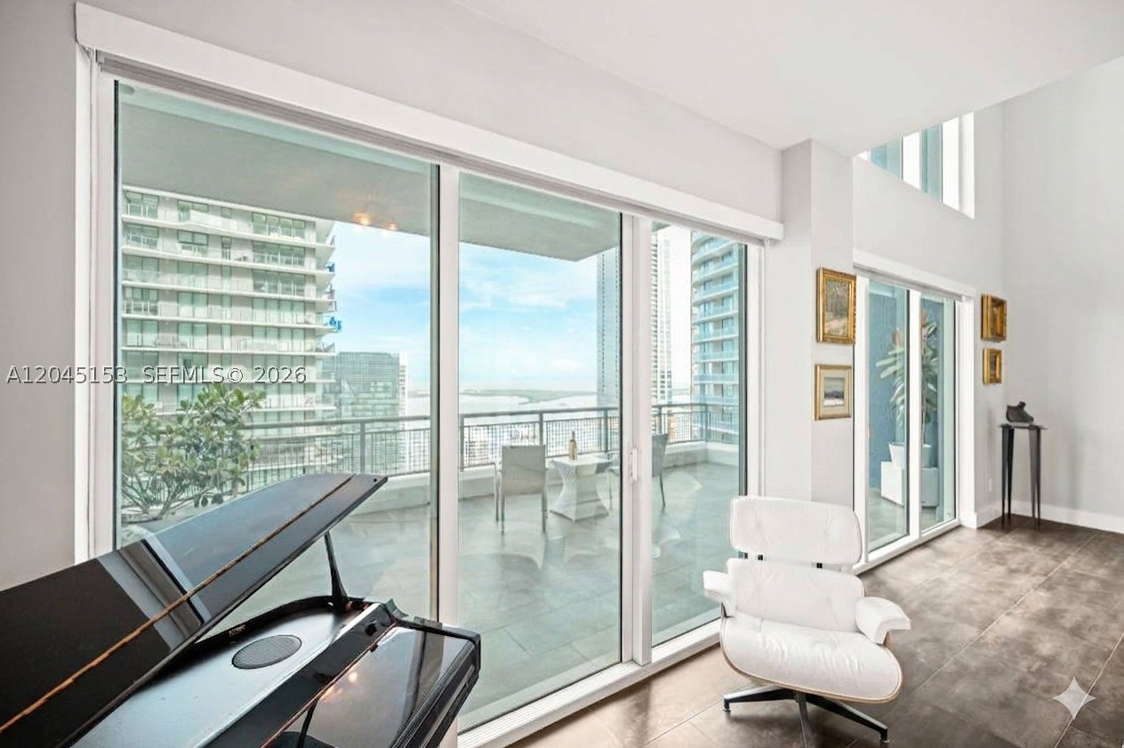 INFINITY AT BRICKELL COND - Residential