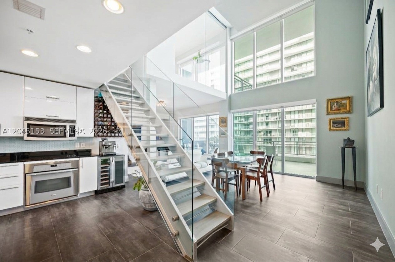 INFINITY AT BRICKELL COND - Residential