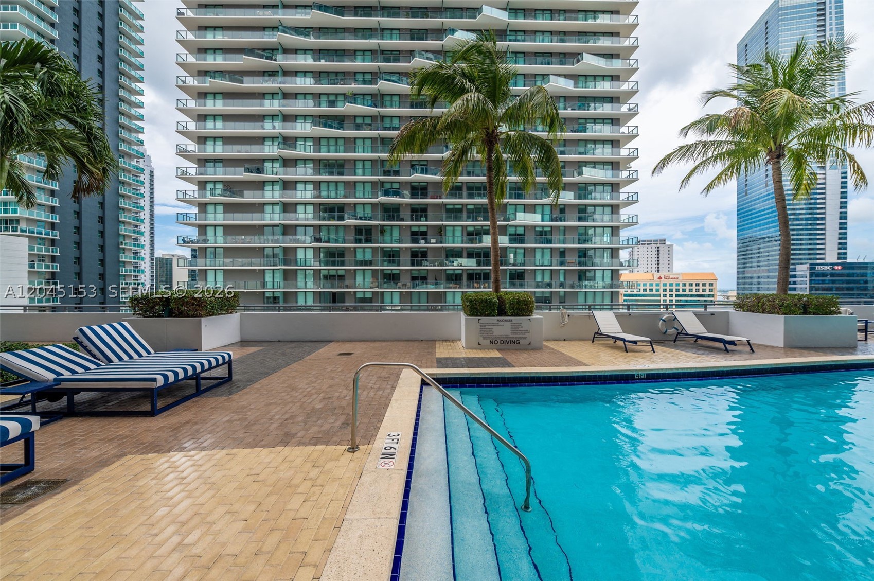 INFINITY AT BRICKELL COND - Residential