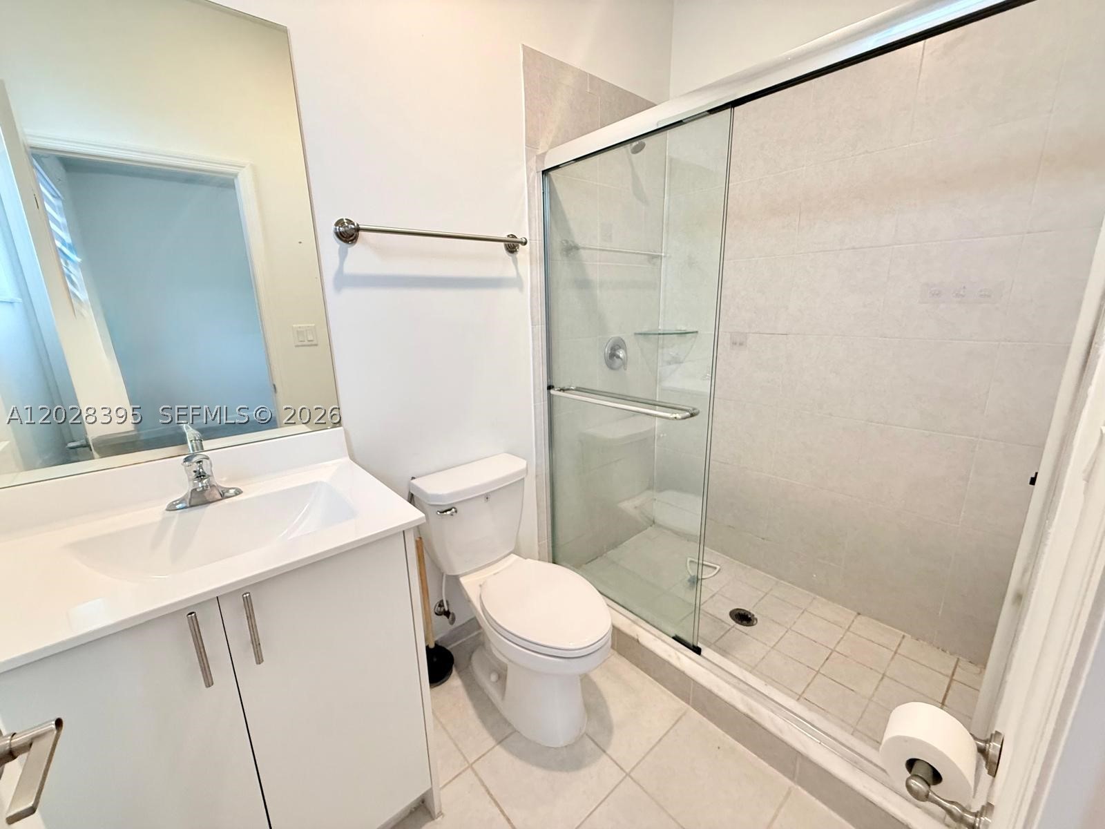 PINE VISTA - Residential Lease