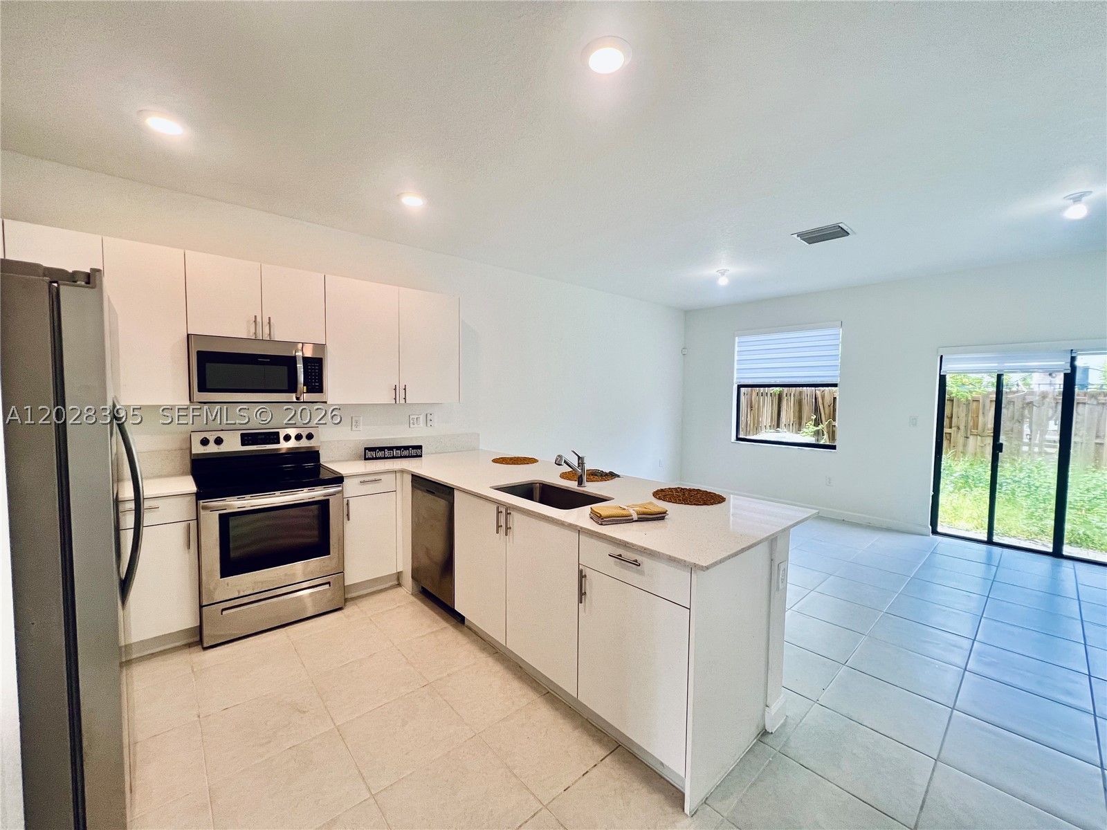 PINE VISTA - Residential Lease
