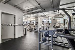 MIDBLOCK MIAMI CONDO - Residential