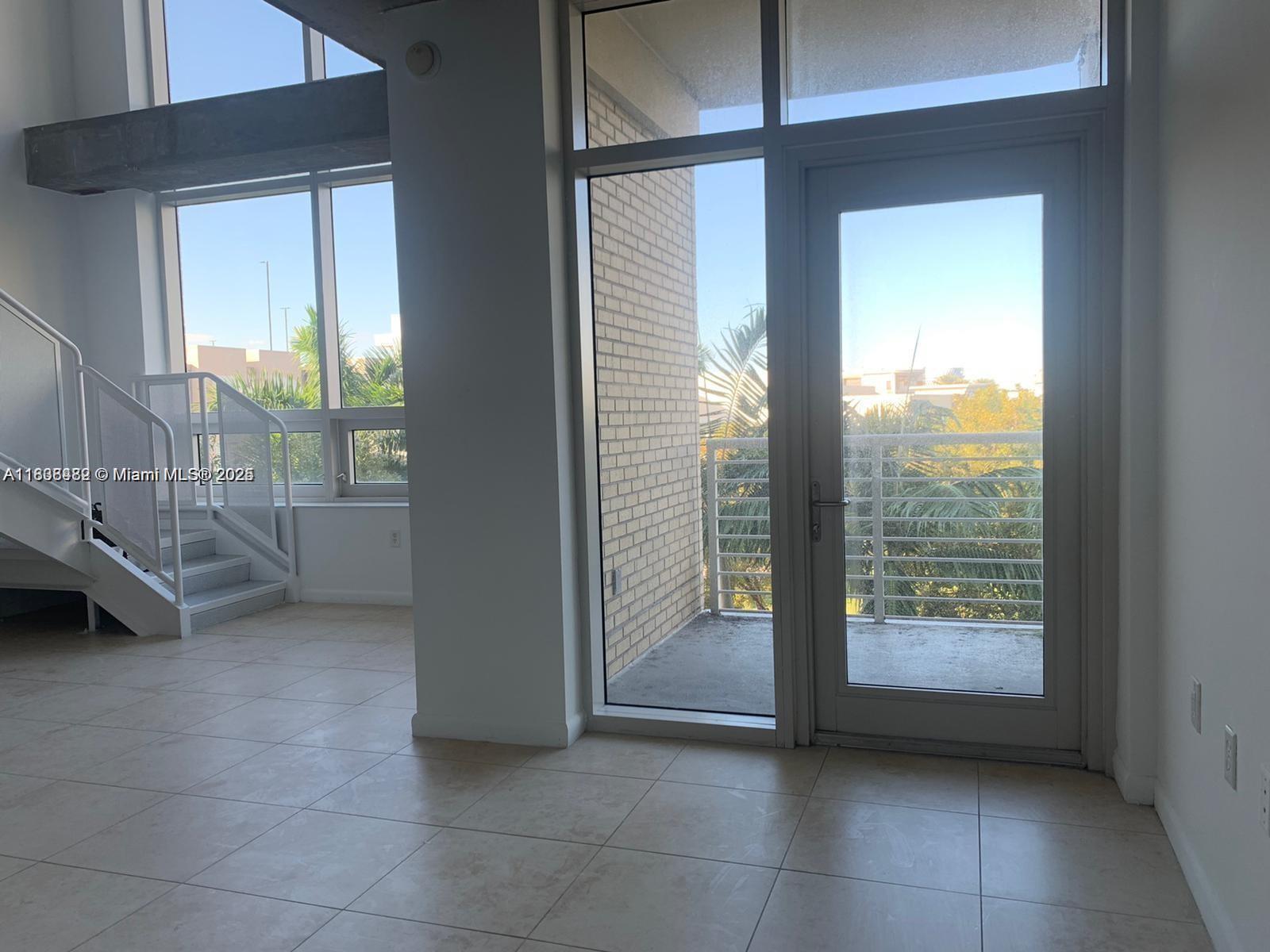 MIDBLOCK MIAMI CONDO - Residential