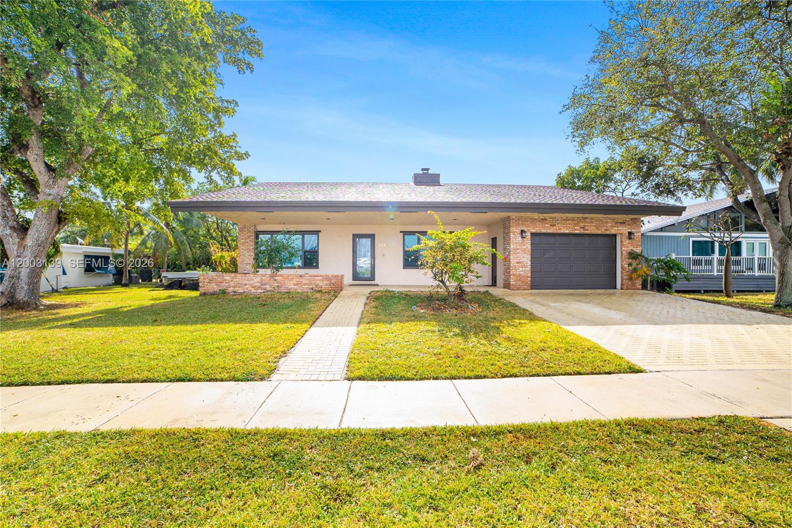 ROYAL PALM VISTA - Residential