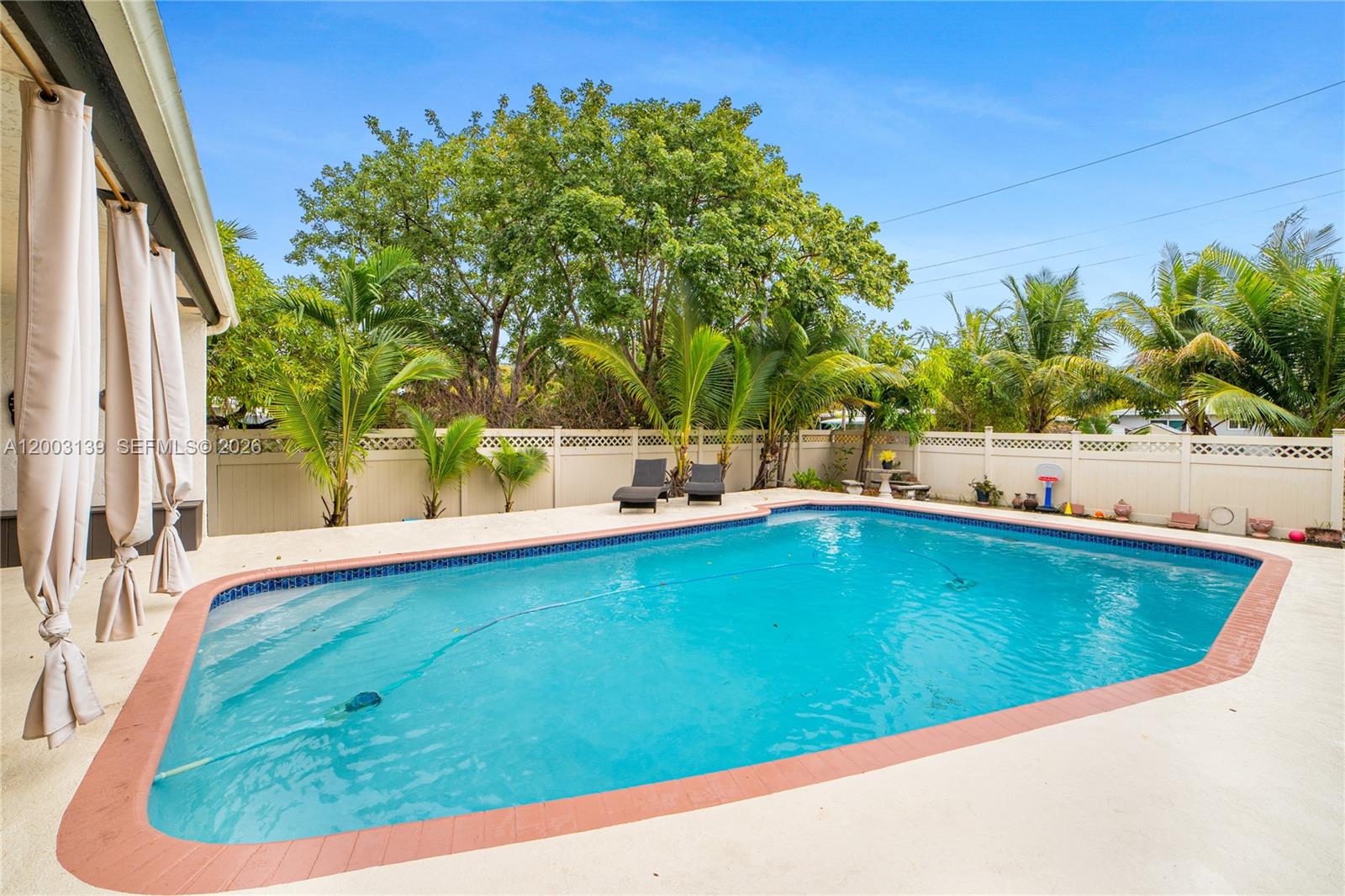 ROYAL PALM VISTA - Residential