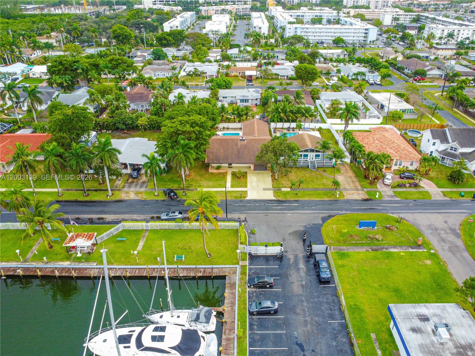 ROYAL PALM VISTA - Residential