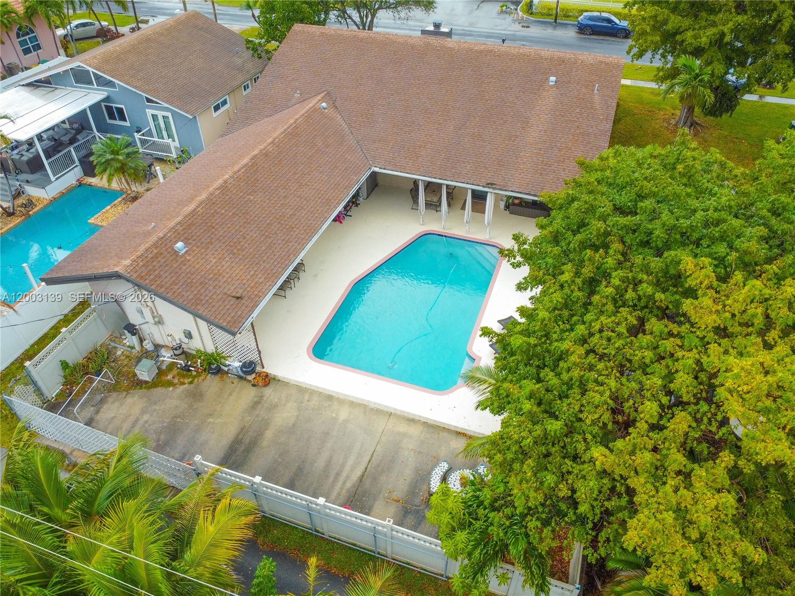 ROYAL PALM VISTA - Residential