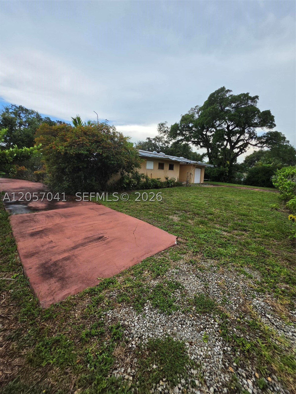 BISC GARDENS SEC F PT 1 - Residential
