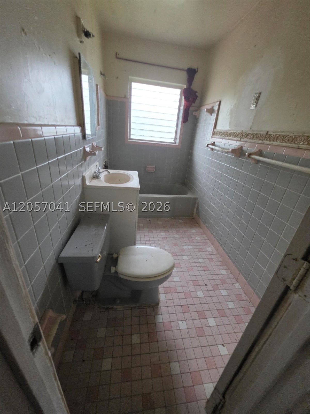 BISC GARDENS SEC F PT 1 - Residential